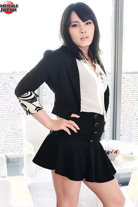 Erena Yuuki's dazzling debut