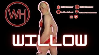 TS WILLOW - TS Queen Anal Plug and Cumshot